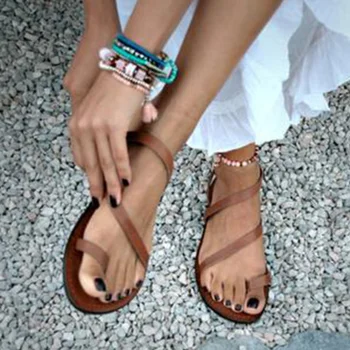 2022 חדש קיץ סנדלי נשים שטוחות חוטיני אישה צר כפכפים להחליק על נקבה החוף גבירותיי נעלי Sandalias אופנה