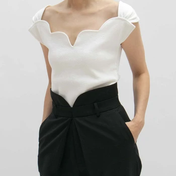 23 קיץ החדש בסגנון יפני מים פולו צוואר אופנה סלים סלים צלע אלסטי שרוול קצר חולצת טריקו נשים
